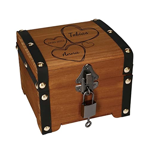 Schatztruhe Personalisiert zur 3 Herzen mit Gravur mit Schloss - Geschenk, Aufbewahrungsbox aus Holz, Verpackung für Geldgeschenke, Geschenk-Box, Glückwünsche - 12x14x14cm von Smyla