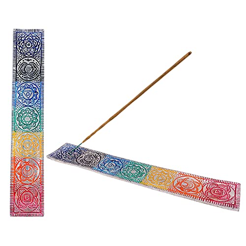 Räucherstäbchenbrenner (Räucherstäbchen). Flacher Räucherstäbchenhalter aus Aluminium. Design der Chakren, emailliert, handgefertigt in Indien. von Snadi
