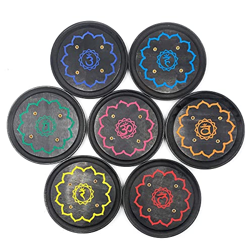 Räucherstäbchenhalter, 7 verschiedene und einzigartige Chakra-Designs, handgefertigt in Indien. Räucherstäbchenhalter, 7 verschiedene und einzigartige Chakra-Designs, handgefertigt in Indien. von Snadi