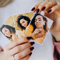Foto Magnete Personalisierte Benutzerdefinierte Kühlschrank Andenken Einzigartige Geburtstagsgeschenke Locker Dekor Flexible Quadrat Magnet Sterben Foto Magnete Personalisierte Benutzerdefinierte Kühlschrank Andenken Einzigartige Geburtstagsgeschenke Locker Dekor Flexible Quadrat Magnet Sterben von SnapMagnetsInc