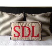 Applikation Monogramm Kissenbezug Baby Zimmer Name Kissen Personalisierte Wohnheim Geschenk Für Enkelin von Snazzyliving