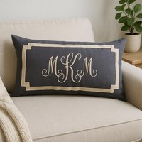 Lendenwirbel Monogramm Kissen Dekorative Graue Kissen, Paar Jahrestagsgeschenk Lendenwirbel Monogramm Kissen Dekorative Graue Kissen, Paar Jahrestagsgeschenk von Snazzyliving