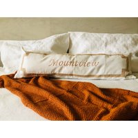 Mit Monogramm Lange Lumbale Kissenbezüge, Personalisierter Bett-Monogramm-Kissenbezug, Einweihungsgeschenke Für Mama von Snazzyliving