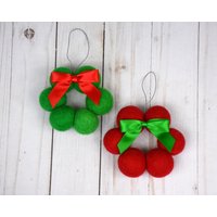 Ornament Set Aus Wollfilz Handgefertigte Baumschmuck in Rot Und Grün Ornament Set Aus Wollfilz Handgefertigte Baumschmuck in Rot Und Grün von SnowmanStore