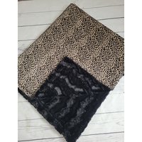 Gepard Und Schwarze Minky Decke, Neugeborene Baby Geschenk, Personalisierte Erwachsene Decke von SnuggleLuvBaby