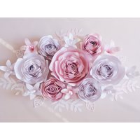 3D Papierblumen Wand Dekor, Weiß Und Rosa Schlafzimmer Rosen Wandkunst, Florales Kinderzimmer Dekor, Salon Wandbehang Blumen, Baby Shower Dekoration von SoCuteSoLovely