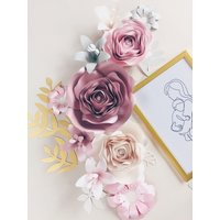 Nursery Paper Flowers Wand-Dekor, Blumen Mädchen Zimmer Wandkunst, Baby-Dusche-Hintergrund, Wand Hängenblumen Dekor von SoCuteSoLovely