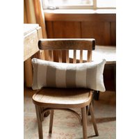 Lendenkissen Aus Bio-Leinen | Beige Gestreiftes Dekokissen, 10x22 von SolGeneralStore