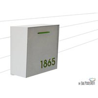 Briefkasten Mit Beton Gesicht | Tür, Silberfarbenem Aluminium Körper Und Grüner Acryl Nummer, Modernes Design, Custom Wall Mounted Mailbox, Typ 1 von SolPixieDust