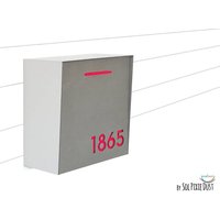 Briefkasten Mit Beton Gesicht | Tür, Silberfarbenem Aluminium Körper Und Rosa Acryl Zahl, Modernes Design, Custom Wall Mounted Mailbox, Typ 1 von SolPixieDust
