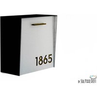 Briefkasten Mit Gebürstetem Silbernem Aluminiumgesicht, Schwarzem Körper Und Brauner Acrylnummer, Modernes Design, Benutzerdefinierter Briefkasten von SolPixieDust
