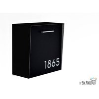 Briefkasten Mit Schwarzem Gesicht Und Körper Aus Aluminium Grauen Acrylzahlen, Modernes Design, Benutzerdefinierter Briefkasten, An Der Wand von SolPixieDust