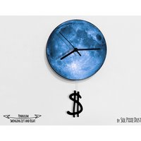Dollar Swinging On The Moon - Wanduhr Mit Pendel Unikat Wanddeko Geschenkidee von SolPixieDust
