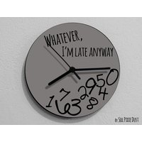 Egal, Ich Bin Spät Dran/Rund Grau - Wanduhr Rgb Led 5V Option von SolPixieDust