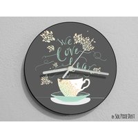 We Love Tee Wanduhr von SolPixieDust