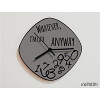 Whatever I'm Late Außerdem/Oval Grau - Wanduhr Whatever I'm Late Außerdem/Oval Grau - Wanduhr von SolPixieDust