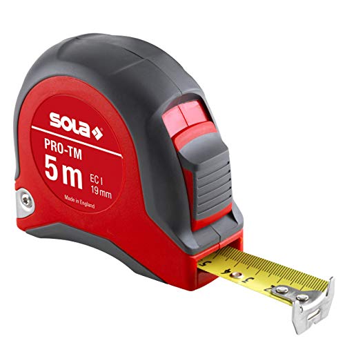 SOLA Bandmaß - PRO-TM - 5m / 19mm - robustes Profi-Rollbandmaß mit Gürtelclip - Stahlband, gelb lackiert mit mm Skala - Genauigkeitsklasse I - Rollmeter mit beweglichem Endhaken - Länge 5m/19mm von Sola