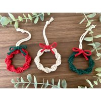 Makramee Weihnachten Mini Kranz Ornamente | Typ-A Makramee Weihnachten Mini Kranz Ornamente | Typ-A von SolanicaMacrame