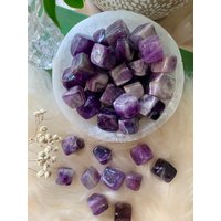2, 4 Oder 6 Traum Amethyst Würfel 2, 4 Oder 6 Traum Amethyst Würfel von SolarasGarden