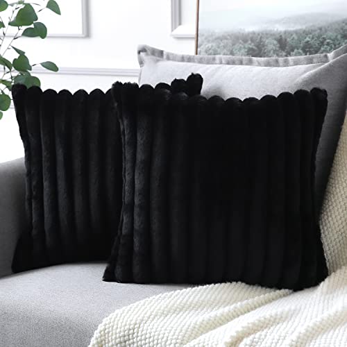 Soleebee 2er Set Plüsch Samt Kissenbezüge, Weiche Künstliche Pelz Dekorativ Kissenbezug Sofa Zierkissenbezüge Dekokissen Kissenhülle Set für Couch Schlafzimmer Zuhause Auto Dekor (40x40cm, Schwarz) von Soleebee