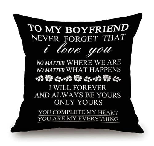 Black to My Boyfriend Be Yours and Only Yours You're My Everything Valentinstag Geburtstag Baumwolle Leinen Quadratischer Überwurf Kissenbezug Sofa 45,7 x 45,7 cm von Solekla