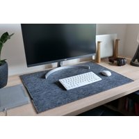 Große Filz Tischmatte Grau Natur Wolle Schreibtischkissen Home Office Keyboard Matte Rutschfest Designer Schreibtischmatte Schreibtisch Pad Geschenk von SolitaryDeer