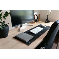 Personalisierte Filz-Schreibtischmatte Home Office Naturwolle Rutschfest Designer Schreibtischmatte Filz Desktop Matte Tastaturmatte Geschenk Für Ihn von SolitaryDeer