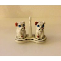 Salz Und Pfefferstreuer Aus Porzellan, Bulldogge, Hundestreuer Salz Und Pfefferstreuer Aus Porzellan, Bulldogge, Hundestreuer von SolveigsStudio