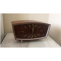 Vintage Tischuhr - Weimar Mid Century Uhr Ddr Kaminuhr in Perfect Condition von SolveigsStudio