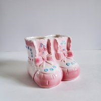 Vintage 1970Er Jahre Keramik Baby Booties Blumentopf Geschenk Für Retro von SomeLikeItRetroCo