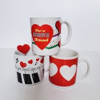 Vintage 1980Er Valentinstag Kaffeetassen, Retro Bf Gf Kaffeetasse, Geschenkbecher von SomeLikeItRetroCo