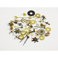 Uhrenteile Wecker Zeiger Uhr Zahnräder Messing Komponenten Steampunk Zubehör Federn Metall Ringe Gleichgewicht von SomeVintage4you