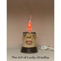 Flicker Kerze - Versandfertig Auf Einem Rad Geworfen, Von Hand Verändert Und Geformt. Ein Fröhlicher Kerl, Der Dir Hilft, Dein Leben Zu Erhellen Flicker Kerze - Versandfertig Auf Einem Rad Geworfen, Von Hand Verändert Und Geformt. Ein Fröhlicher Kerl, Der Dir Hilft, Dein Leben Zu Erhellen von SomethingLucky13