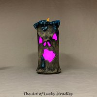 Haunted Candle - Versandfertig Gerollte Scheibe, Von Hand Bearbeitet Und Geformt. Nur Ein Freundlicher Kerl, Der Ihnen Hilft, Ihr Leben Zu Erhellen von SomethingLucky13