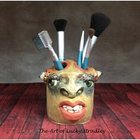Zahnbürsten-/Nadelhalter - Versandfertig Radgefertigter, Von Hand Veränderter Und Geformter Halter Für Ihre Zahnbürsten Oder Bastelbedarf. Wie Cool von SomethingLucky13