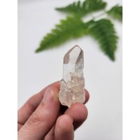 Bergkristallspitze. Tolle Klarheit. 100% Natürliche Formation. Arkansas. Preisgelobte Locale Bergkristallspitze. Tolle Klarheit. 100% Natürliche Formation. Arkansas. Preisgelobte Locale von SomethingMined