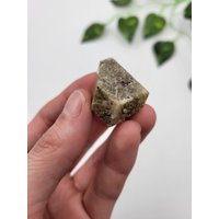 Endend Grüner Granat. 100% Natürliche Formation. Roh Granat. Mexiko Endend Grüner Granat. 100% Natürliche Formation. Roh Granat. Mexiko von SomethingMined
