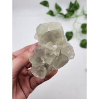 Grüner Natürlicher Fluorit Mit Calcit 100% Natur. Xianghualing Mine, Hunan, China. Rohgrüner Fluorit Grüner Natürlicher Fluorit Mit Calcit 100% Natur. Xianghualing Mine, Hunan, China. Rohgrüner Fluorit von SomethingMined