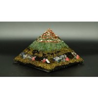 Achtseitige Cheops Orgonit Pyramide Mit Aventurin Und Botswana Achat von Sonnenkraft7
