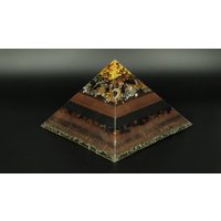 Große Cheops Orgon Pyramide Von Sonnenkraft7 Mit Kupfer Gold Und Hessonit Weiteren Einzigartigen Edelsteinen Große Cheops Orgon Pyramide Von Sonnenkraft7 Mit Kupfer Gold Und Hessonit Weiteren Einzigartigen Edelsteinen von Sonnenkraft7