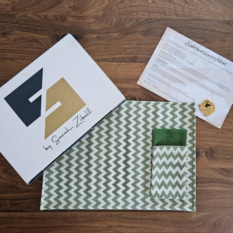 4er Tischset mit Bestecktasche im Geschenkkarton in Grün von Sonnenmax GmbH