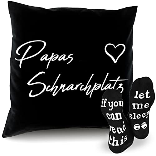 Soreso Design Geschenk für Papa zum Geburtstag Vatertag Weihnachten Kissen - Papas Schnarchplatz + Schmunzel-Socken - Geschenke Set Kissen 40 x 40 cm für Papas Schnarchecke Farbe: schwarz von Soreso Design