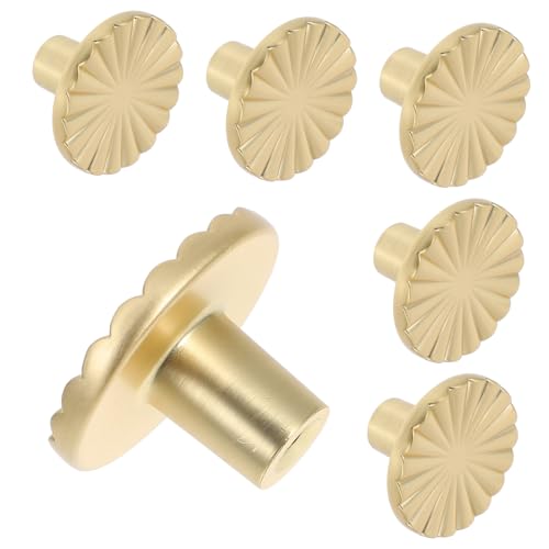 Sosoport 6 Stück Teiliges Runde Schrankknöpfe aus Vintage Stil Dekorative Möbelgriffe mit Goldener Oberfläche Vielseitig für Küchenschränke Kommoden und Kleiderschränke Einfache Montage Sosoport 6 Stück Teiliges Runde Schrankknöpfe aus Vintage Stil Dekorative Möbelgriffe mit Goldener Oberfläche Vielseitig für Küchenschränke Kommoden und Kleiderschränke Einfache Montage von Sosoport
