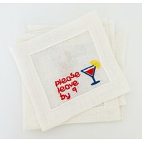 Besticktes Leinen Cocktail Servietten 4Er Set/Bitte Verlassen Sie Um 9 Lustiges Housewarming Geschenk Gastgeberin Gesticktes Martini Glas Besticktes Leinen Cocktail Servietten 4Er Set/Bitte Verlassen Sie Um 9 Lustiges Housewarming Geschenk Gastgeberin Gesticktes Martini Glas von SoulMadeStitches