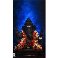 Lord Ganesha Ein Handgemaltes Gemälde Auf Leinwand Ohne Rahmen von SoulSpaze