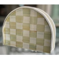 Mackenzie Kinderpergamentcreme Und Weiß Karo Serviettenhalter Im Ruhestand Selten Htf - Viele Pergamentstücke Vorhanden Mackenzie Kinderpergamentcreme Und Weiß Karo Serviettenhalter Im Ruhestand Selten Htf - Viele Pergamentstücke Vorhanden von SoulcandyStore