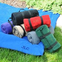 Bestickte Fleecedecke = Monogrammiert Und Personalisiert von SoutheastStitchery