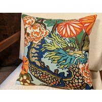 Chiang Mai Aquamarin Schumacher Dragon Kissen Leinenbezug Alle Größen Chiang Mai Aquamarin Schumacher Dragon Kissen Leinenbezug Alle Größen von SouthendDesign