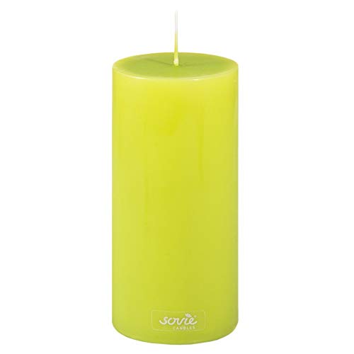 Sovie Candles Stumpenkerze | Votivkerze Dekokranz Blockkerze | 1 Flachkopfkerze in Kiwi (Ø70mm x 150mm) von Sovie Candles