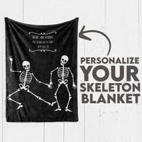 Personalisierte Halloween Decke Mit Tanzenden Skeletten, Personalisiertes Hochzeitsgeschenk Für Paare, Dekoration, Bis Der Tod Uns Scheidet von SoxyStudio